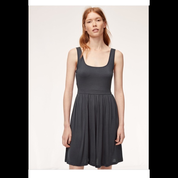 Aritzia Dresses & Skirts - Sunday Best Carly Dress